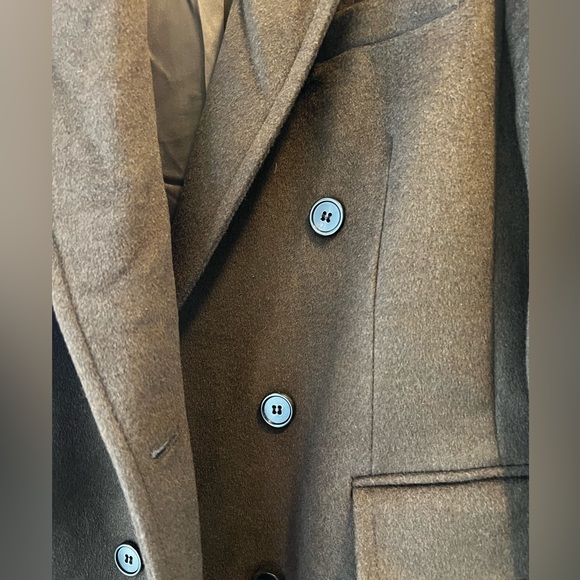 Double breasted wool coat - Picture 10 of 15